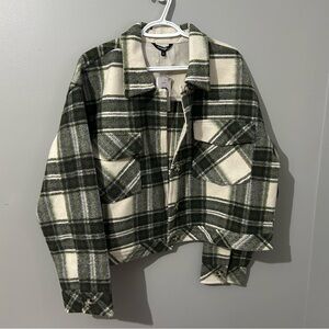 Women’s XL Green and Cream Plaid Jacket